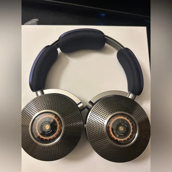 Dyson Stylish Blue and Silver Over-Ear Headphones - Picture 2 of 9